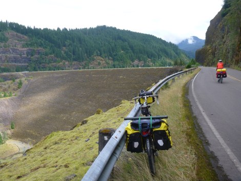Approaching Cougar Dam