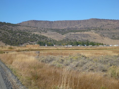 Approaching Frenchglen from the campground
